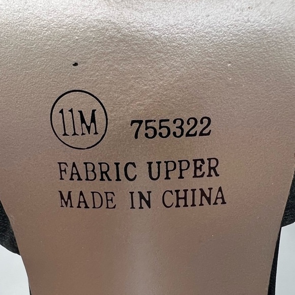 Torta Caliente Black Strappy Pointed Toe Bow Sandals Size 11 Women's - Picture 4 of 9